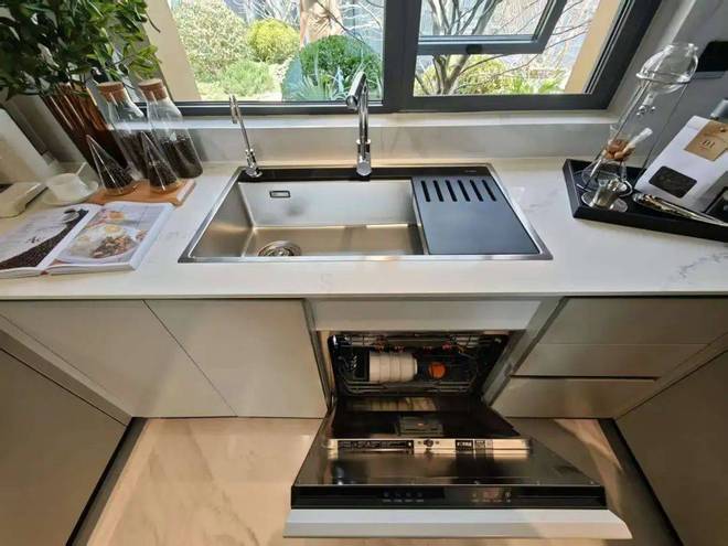 八月聚焦@南大中环铂樾官方售楼处发布:中环铂樾尊奢宅邸来袭!(图5)