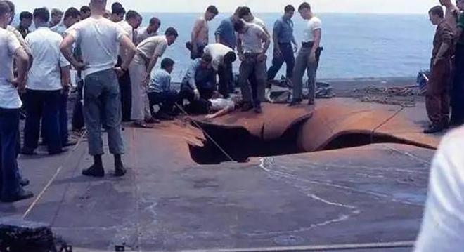 瓦良格号给了中国多大震撼?中国在场专家:苏联用的钢材太好了(图2)