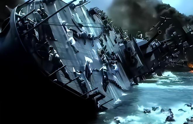 中国小伙落入海洋喝鸟血撑133天路过商船看清他容貌后:别救(图8)