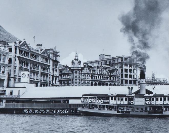 中国小伙落入海洋喝鸟血撑133天路过商船看清他容貌后:别救(图2)