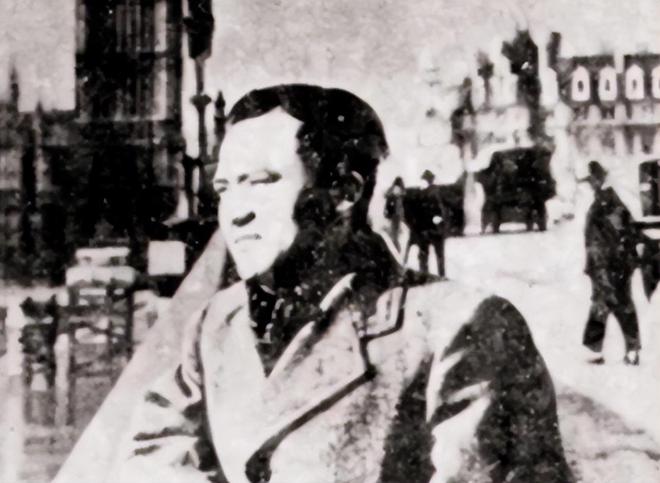 中国小伙落入海洋喝鸟血撑133天路过商船看清他容貌后:别救(图19)