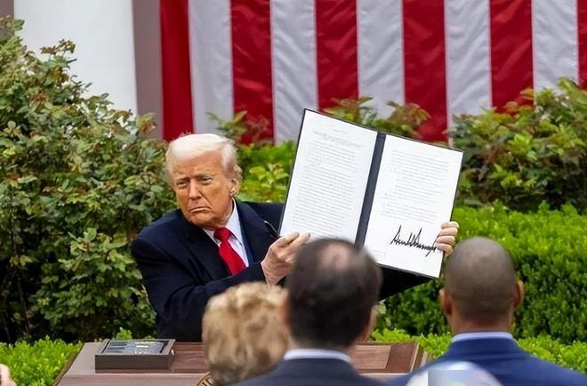 特朗普访华前夕竟连续签署涉台文件引发争议(图9)